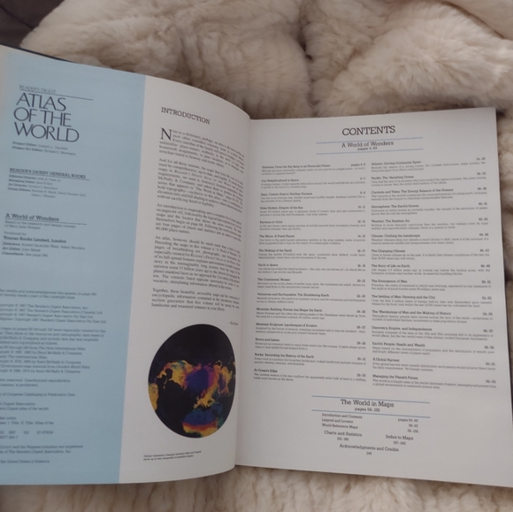 Atlas of the World hardcover book Readers Digest - Picture 6 of 16